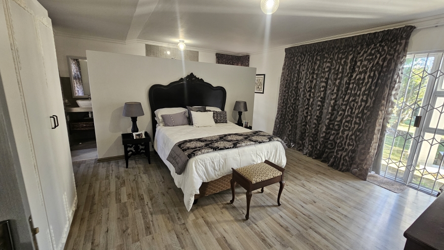 3 Bedroom Property for Sale in Wavecrest Eastern Cape